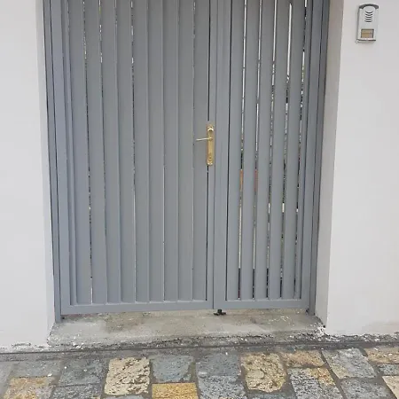 Appartement Gjoni